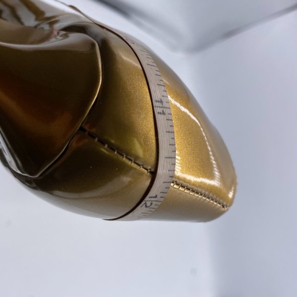 Elegant Gold Stiletto Heels - Picture 10 of 10